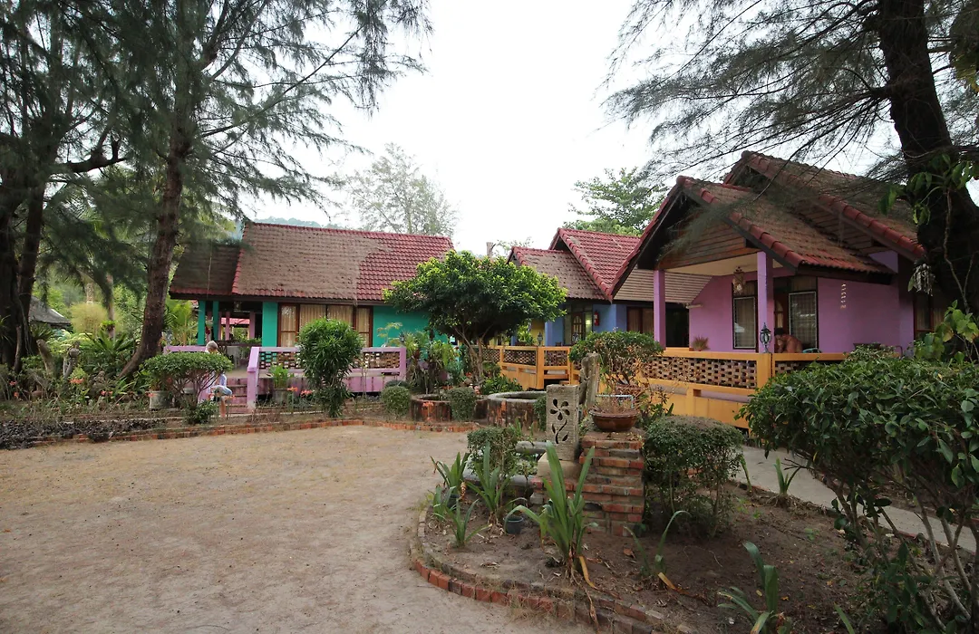 Lanta Villa Resort-1